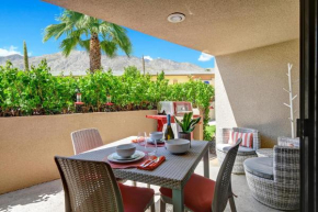 Modern Plaza Villas Oasis - Meredith Lodging